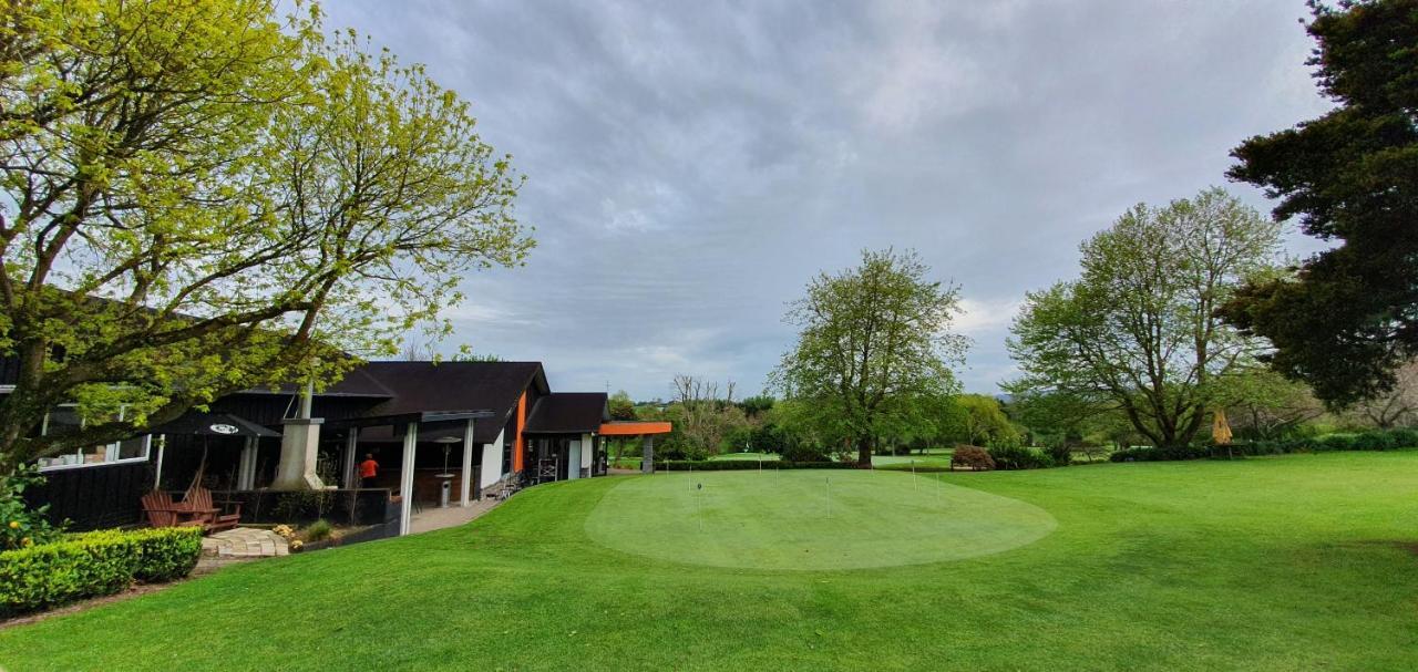 הוילה בומביי Maxwell'S Golf Retreat מראה חיצוני תמונה